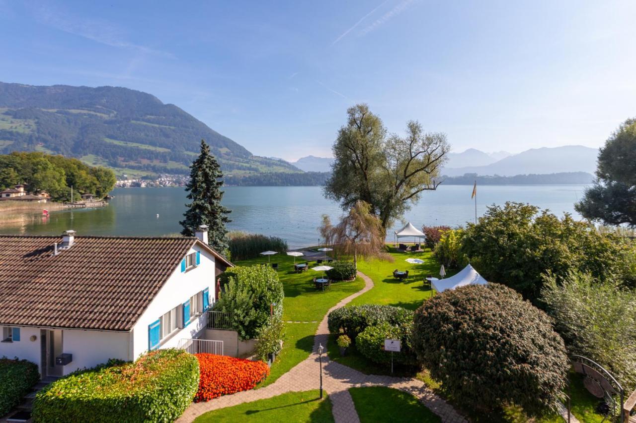 Swiss-Chalet Merlischachen - Romantik Schloss-Hotel Am See Küssnacht 외부 사진